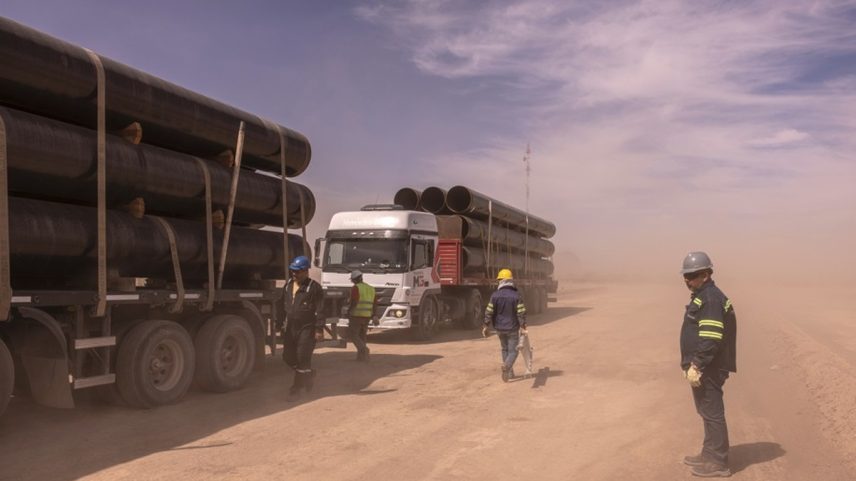 Construção do oleoduto de Vaca Muerta Sur (Foto: Bloomberg)