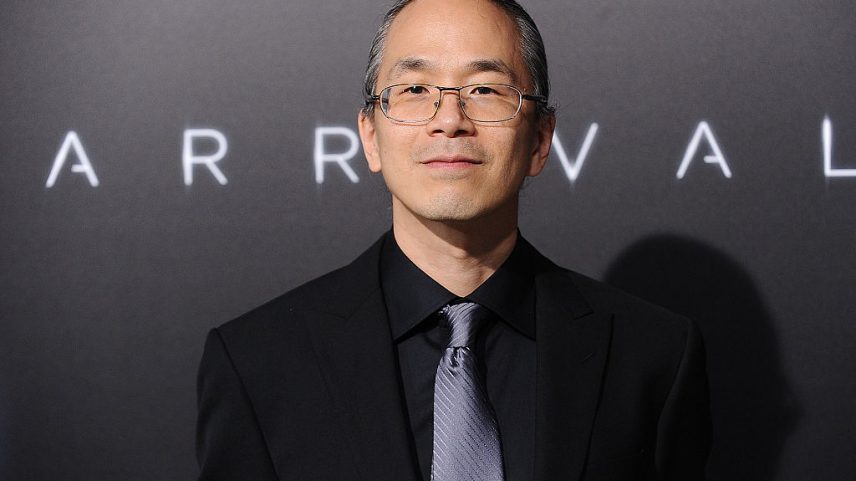 O escritor Ted Chiang, autor da trama que deu origem ao filme 'A Chegada' (Foto: Jason LaVeris/FilmMagic/Getty Images)