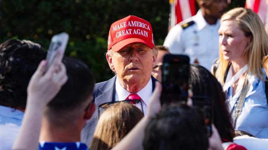 Trump define início das tarifas (Foto: Eric Lee/Getty Images via Bloomberg)