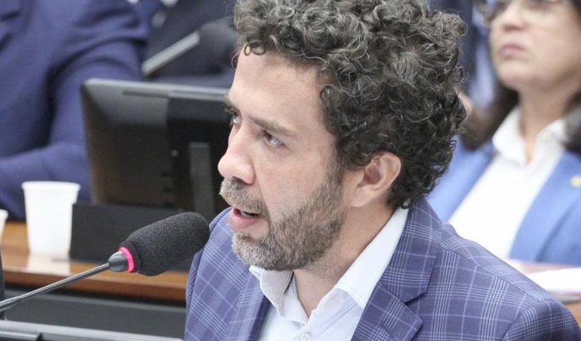 Deputado federal André Janones (Foto: Vinicius Loures-15.mai.2024/Câmara dos Deputados)