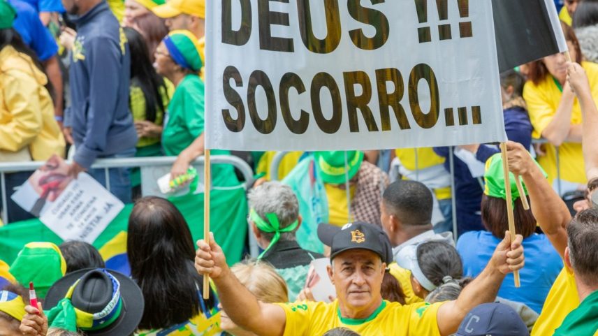 Manifestantes na Avenida Paulista a favor da anistia dos condenados pelo 8 de Janeiro (Foto: Edilson Dantas / Agência O Globo)