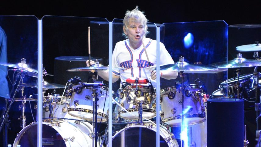 Zak Starkey compartilhou seu arrependimento por ter recusado uma oferta para tocar bateria no Black Sabbath após a morte de Ozzy Osbourne. (Foto: Reprodução)