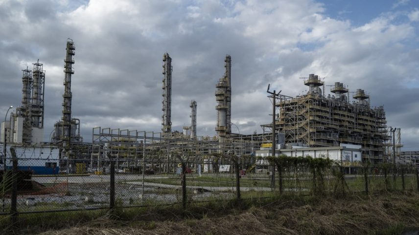 Com dívida de US$ 6,8 bilhões, empresa busca vender ativos. (Foto: Lucas Landau/Bloomberg)