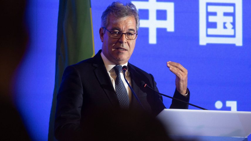 Jorge Viana, presidente da ApexBrasil (Agência Brasileira de Promoção de Exportações e Investimentos), participa de evento na China (Foto: Thomas Peter - 29.mar.23/Reuters)