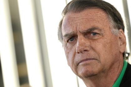 Ex-presidente Jair Bolsonaro, em 17 de julho de 2025. (Foto: Mateus Bonomi/AFP)