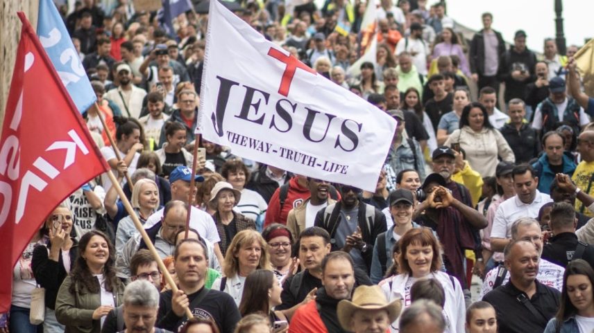 Um momento da Marcha de Jesus de 2 de agosto de 2025, em Praga. (Foto: Facebook/Jesus Pochod)