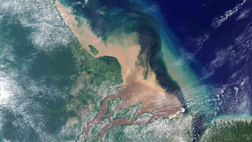 Imagem de satélite da região da Foz do Amazonas, na Margem Equatorial da América do Sul (Foto: Landsat/Nasa)