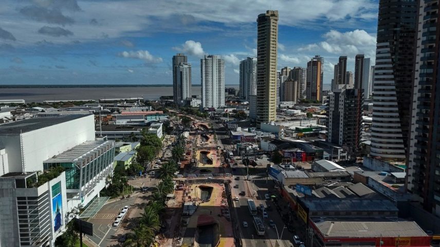 Obras para a COP30, em Belém (Foto: Carlos Fabal / AFP)