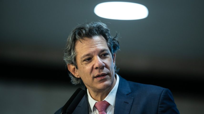 Ministro da Fazenda, Fernando Haddad no palácio do Planalto (Foto: Brenno Carvalho / Agência O Globo)