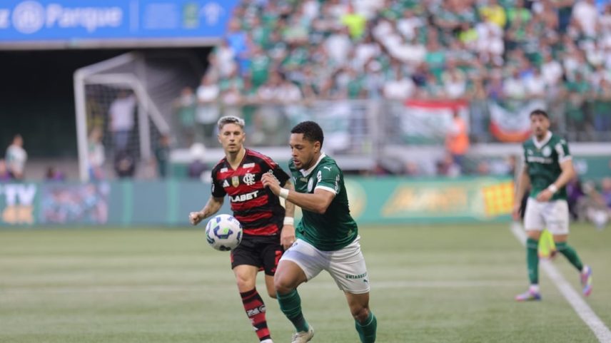 Turbinados financeiramente, Palmeiras e Flamengo são protagonistas no mercado (Foto: Tiago Queiroz/Estadão)