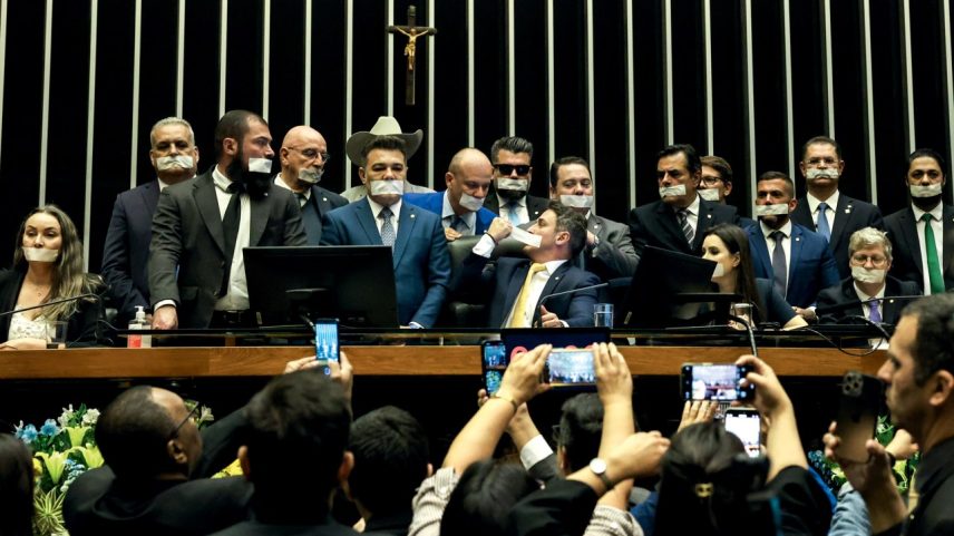 Deputados: anistia aos envolvidos nos ataques do 8 de Janeiro (Foto: José Cruz/Agência Brasil)