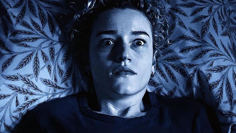 Julia Garner brilha em 'A Hora do Mal' (Foto: Warner Bros/Divulgação)