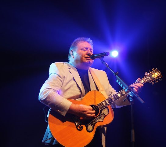 Greg Lake: sucessos no King Crimson e no Emerson, Lake & Palmer (Foto: Reprodução)