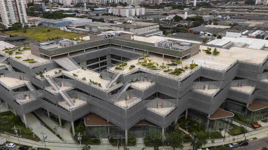 Campus WPP na Av. Mofarrej, que fica na Vila Leopoldina, em São Paulo (Foto: Danilo Verpa/Folhapress)