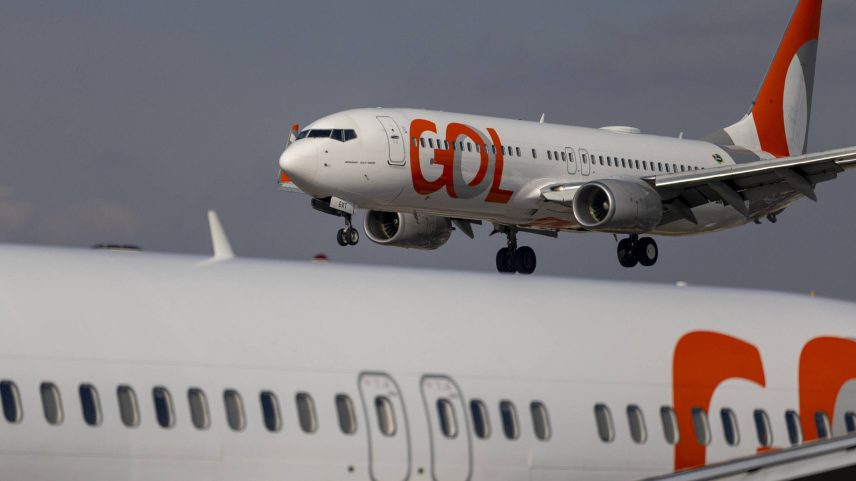 Avião da Gol pousa no aeroporto de Congonhas, em São Paulo (Foto: Danilo Verpa - 8.mai.2025/Folhapress)
