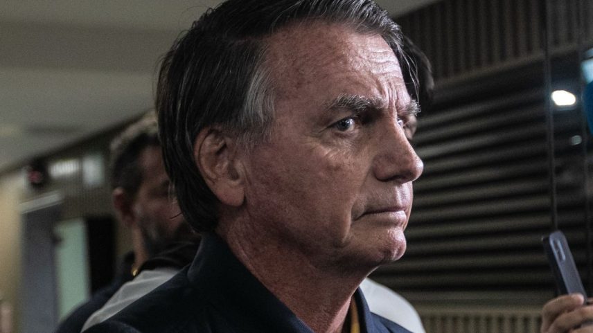 Bolsonaro deixa a sede do PL em 24 de julho de 2025 (Foto: Brenno Carvalho)