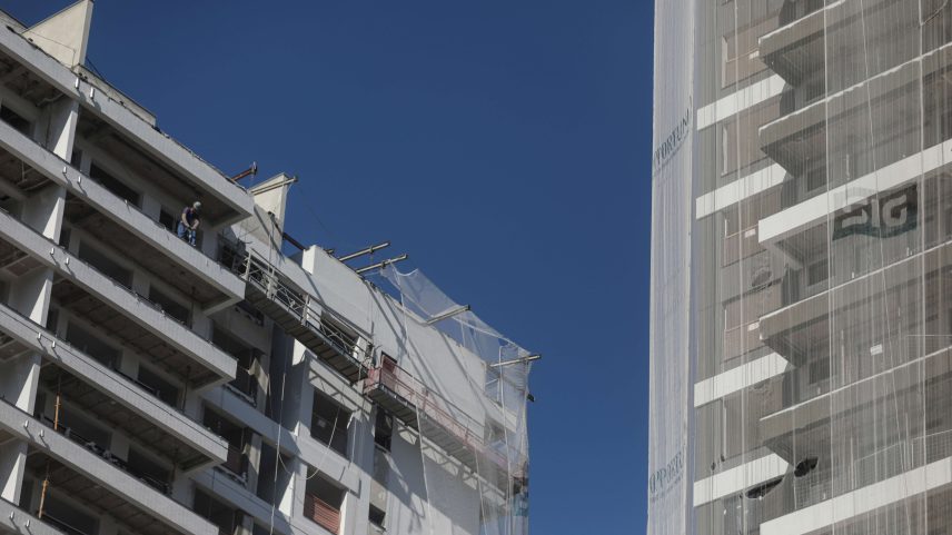 Edifícios em construção no Rio de Janeiro (Foto: Pilar Olivares/Reuters)