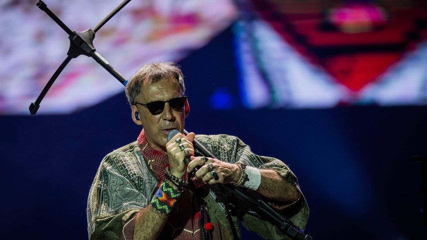 Arnaldo Antunes, durante show da banda Tribalistas, no Lollapalooza Brasil 2019 (Foto: Eduardo Anizelli/Folhapress)