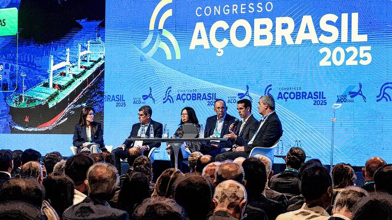 Silvia Nascimento (CEO da Aço Verde), Jorge Oliveira (CEO da ArcelorMittal), Cristina Yuan (diretora da Aço Brasil), Marco Polo (presidente-executivo da Aço Brasil), Gustavo Werneck (CEO da Gerdau) e Villares Metals (diretor-presidente da Villares) (Foto: Leo Martins/Divulgação)