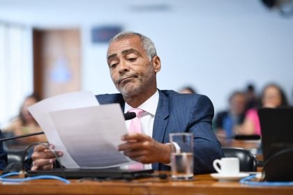 Senador Romário (PL-RJ) é autor do relatório da CPI sobre a manipulação de jogos de futebol. (Foto: Edilson Rodrigues/Agência Senado)