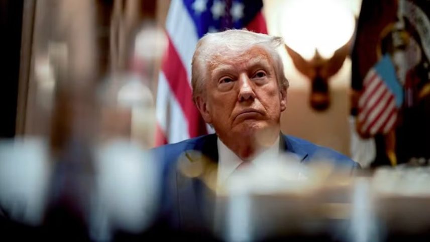Tarifas de Trump enfrentam teste junto à Justiça (Foto: Al Drago / Bloomberg)