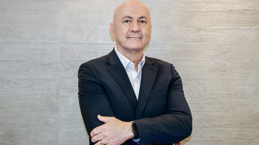 Josiel Florenzano, CEO da Lundbeck Brasil: “Muita empresa vê o funcionário como um número. Eu vejo como ser humano, com dores, família, sonhos. Se ele estiver bem em casa, vai estar bem no trabalho também” (Foto: Lundbeck Brasil/Divulgação)