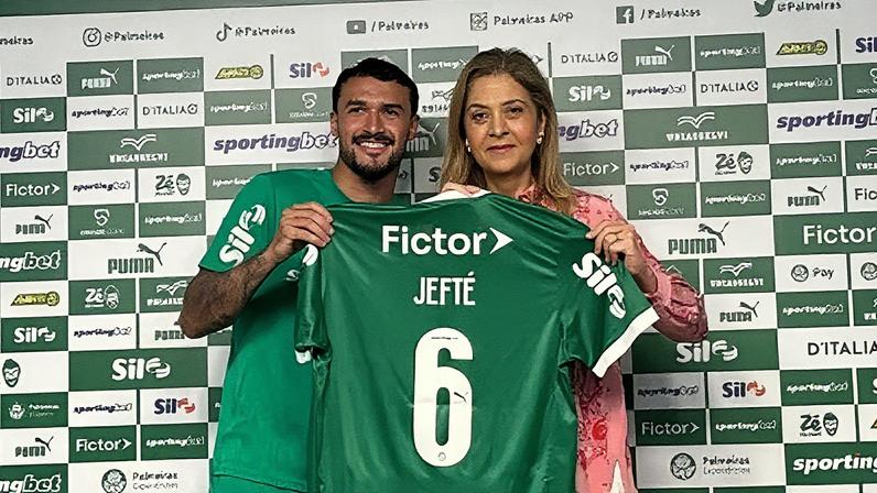 Jefté foi apresentado pelo Palmeiras em evento realizado na sexta-feira (29) (Foto: Reprodução)