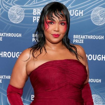 Lizzo lança nova música de rap soul em resposta à crítica da Fox News sobre roupas