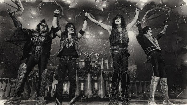 Membros do KISS, Gene Simmons e Paul Stanley, que criticaram duramente Donald Trump, disseram estar "profundamente honrados" com sua homenagem no Kennedy Center. (Foto: Reprodução)
