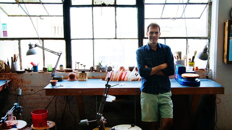 Jono Pandolfi em seu ateliê, em Nova Jersey (Foto: Tasting Table/Reprodução)