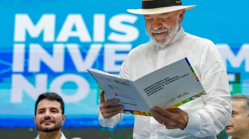 Presidente da República, Luiz Inácio Lula da Silva, durante cerimônia de anúncios de investimentos do governo federal para o estado do Acre (Foto: Ricardo Stuckert / PR)