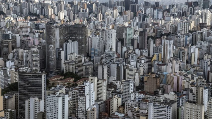 Vista aérea do centro de São Paulo: governo federal tenta estimular mercado imobiliário em faixas de renda mais baixas e intermediárias (Foto: Bloomberg/Paulo Fridman)