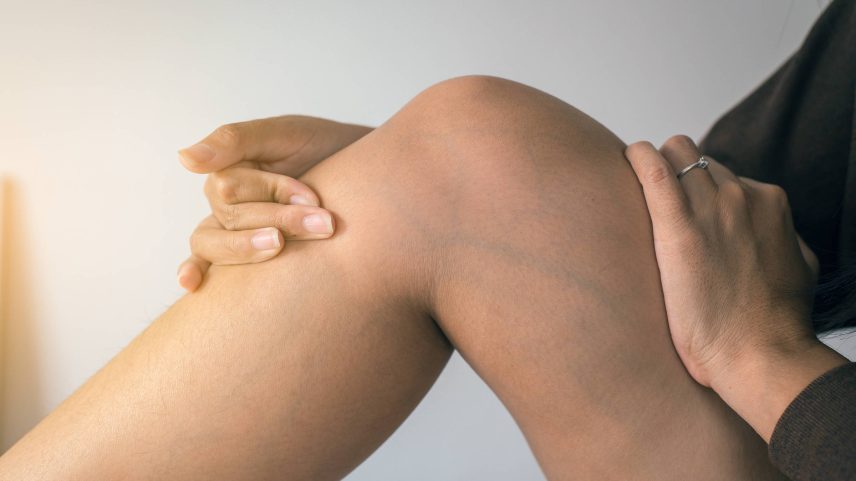 Evidências mostram que a instabilidade atmosférica influencia os níveis hormonais, mudanças que afetam como a dor é processada e podem explicar ataques de enxaqueca, rigidez nas articulações e fadiga (Foto: Gballgiggs/Adobe Stock)