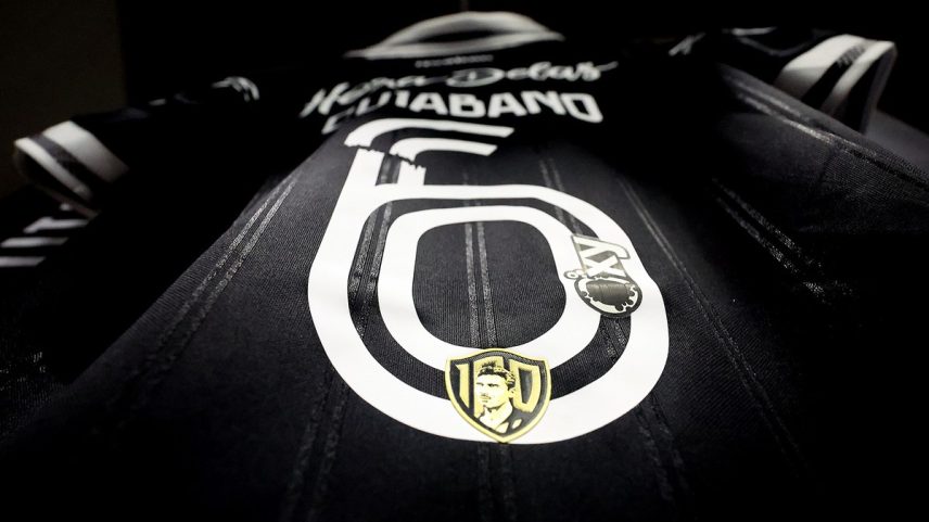 Número 'quebrado' na camisa de Cuiabano, que assume o 6 histórico de Nilton Santos no Botafogo (Foto: Vitor Silva/Botafogo)