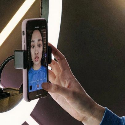 Maioria dos influenciadores digitais depende de outras fontes de renda para viver