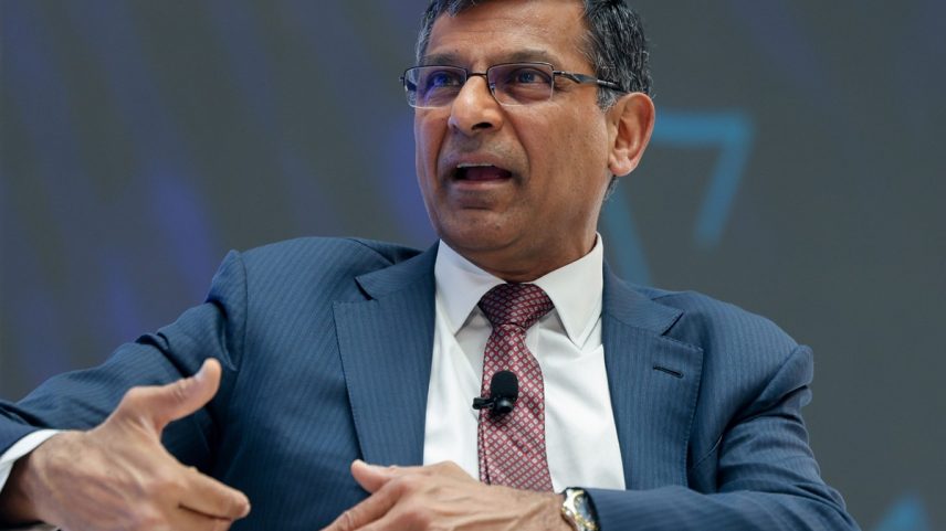 É difícil negociar sob a mira de uma arma, diz Raghuram Rajan (Foto: Â Tierney L. Cross/Bloomberg via Getty)