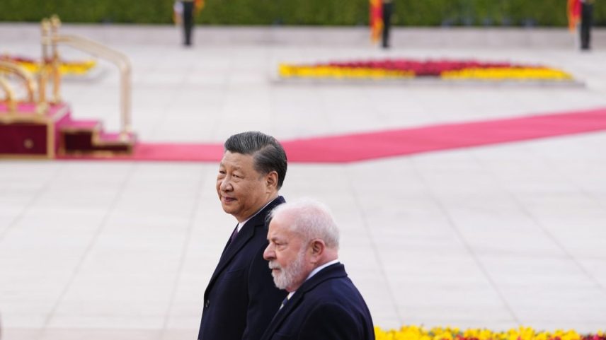 Lula é recebido por Xi Jinping em Pequim. 14/04/2023 (Foto: Ken Ishii,-Pool/Getty Images)