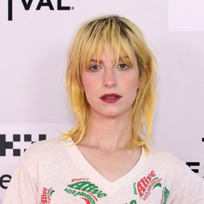 Hayley Williams lança coleção solo de 17 faixas em plataformas de streaming