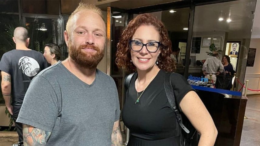 A deputada Carla Zambelli postou foto de encontro com Walter Delgatti (Foto: Reprodução/Twitter)