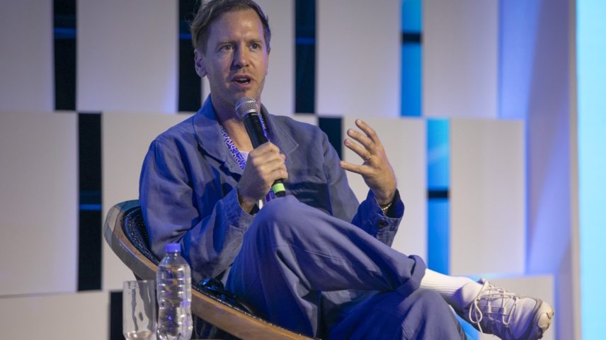 Tetracampeão mundial de Fórmula 1, o alemão Sebastian Vettel dá palestra na Rio Inovation Week (Foto: divulgação)
