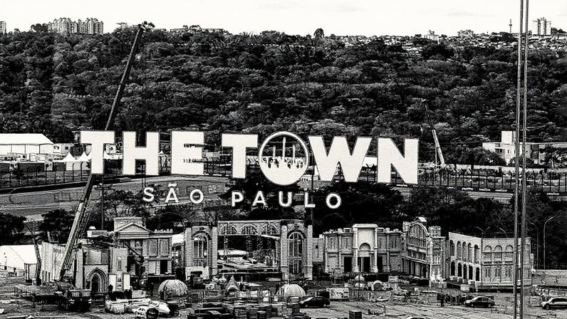 Montagem do The Town no Autódromo de Interlagos, com área total de 460 mil metros quadrados (Foto: Reprodução)