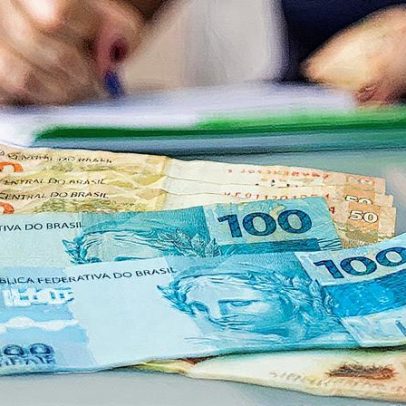 Empresas enfrentam recorde de dívidas em atraso devido aos juros altos