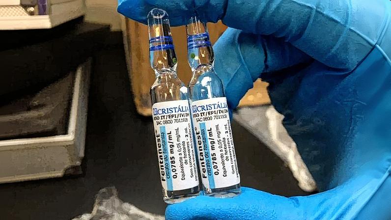 Ampolas de Fentanil apreendidas em operação policial (Foto: Reprodução)