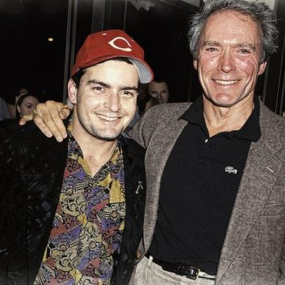 Clint Eastwood ajuda Charlie Sheen a decidir por reabilitação em momento marcante