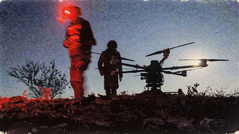 Militares ucranianos preparam um drone do modelo Kazhan (Foto: Reprodução)