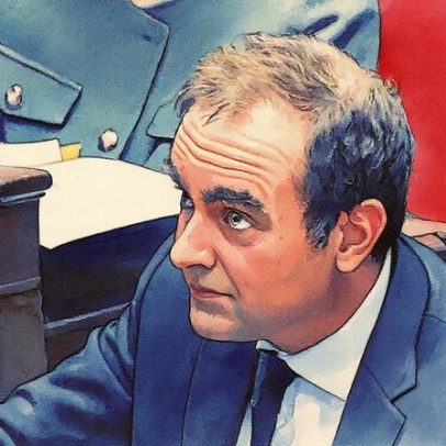 Primeiro-ministro francês suspende plano de pensões de Macron antes do voto de desconfiança