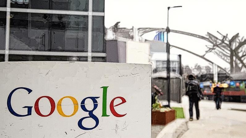 O avanço faz parte do investimento do Google em soluções de varejo digital baseadas em inteligência artificial (Susana Bates/AFP/AFP)
