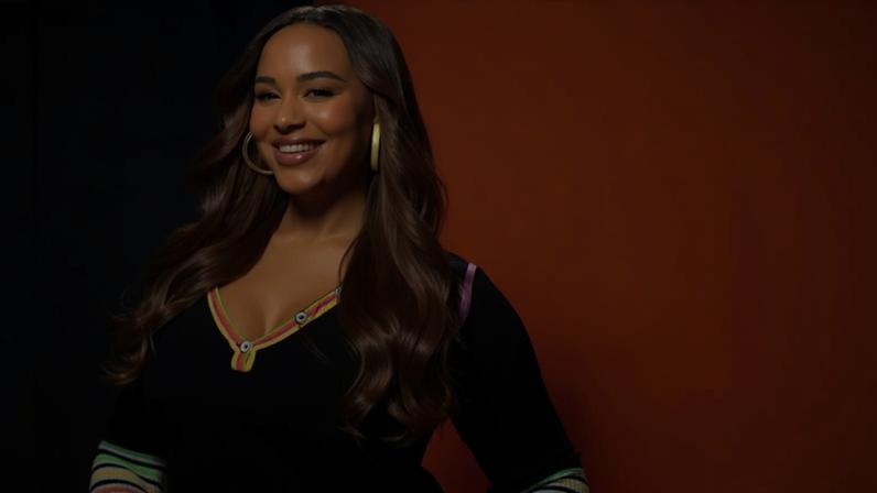 Nia Sioux shares her six favorite books.