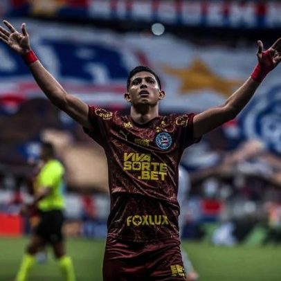 Vasco é dominado pelo Bahia, sofre duas expulsões e perde quinta consecutiva