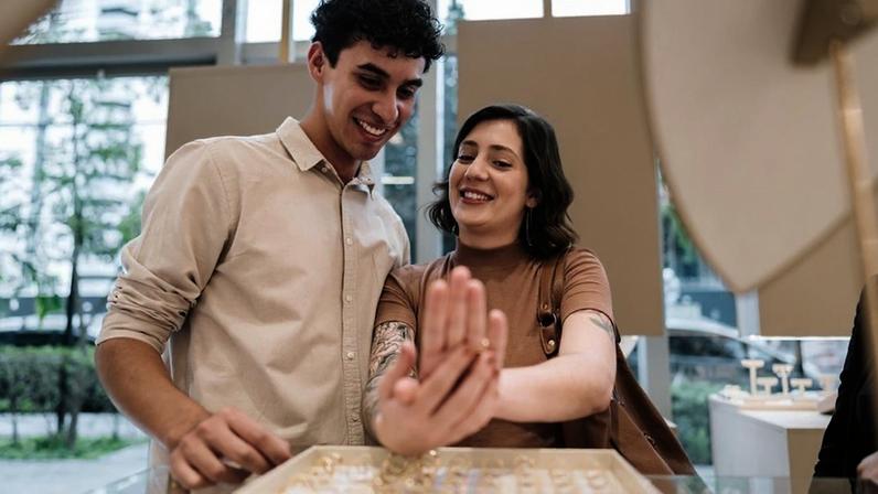 9 Signs That He Wants to Marry You